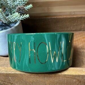 Rae Dunn Green “HAPPY HOWLIDAYS” Dog Dish